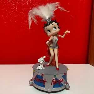 Showgirl Betty Boop Collectable Figurine